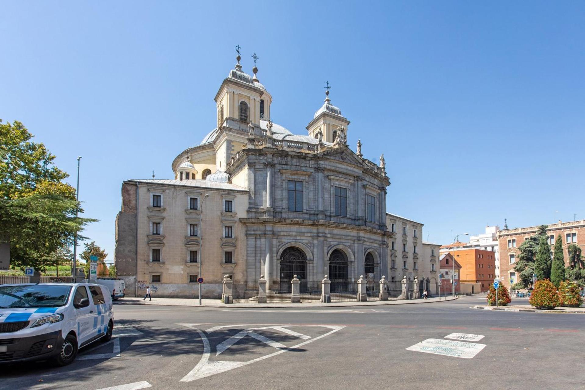 Limehome Madrid Calle De La Paloma Ngoại thất bức ảnh