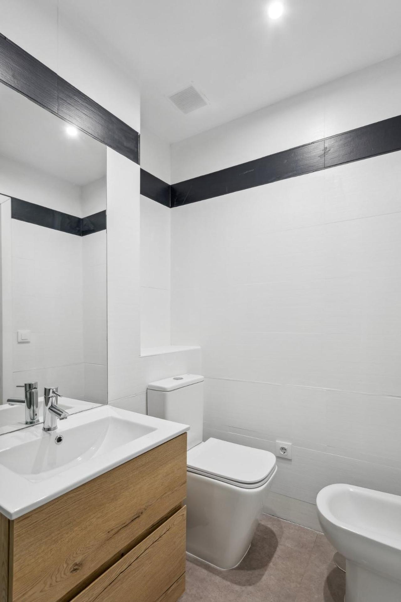 Limehome Madrid Calle De La Paloma Ngoại thất bức ảnh