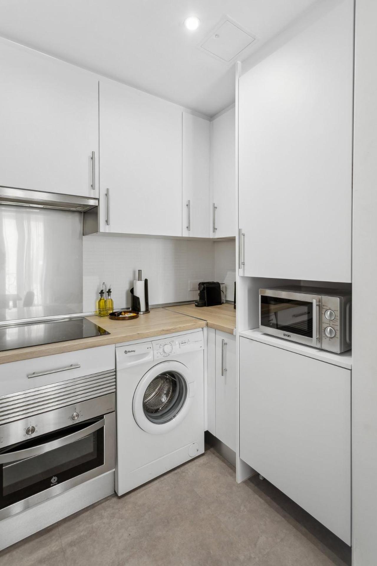 Limehome Madrid Calle De La Paloma Ngoại thất bức ảnh