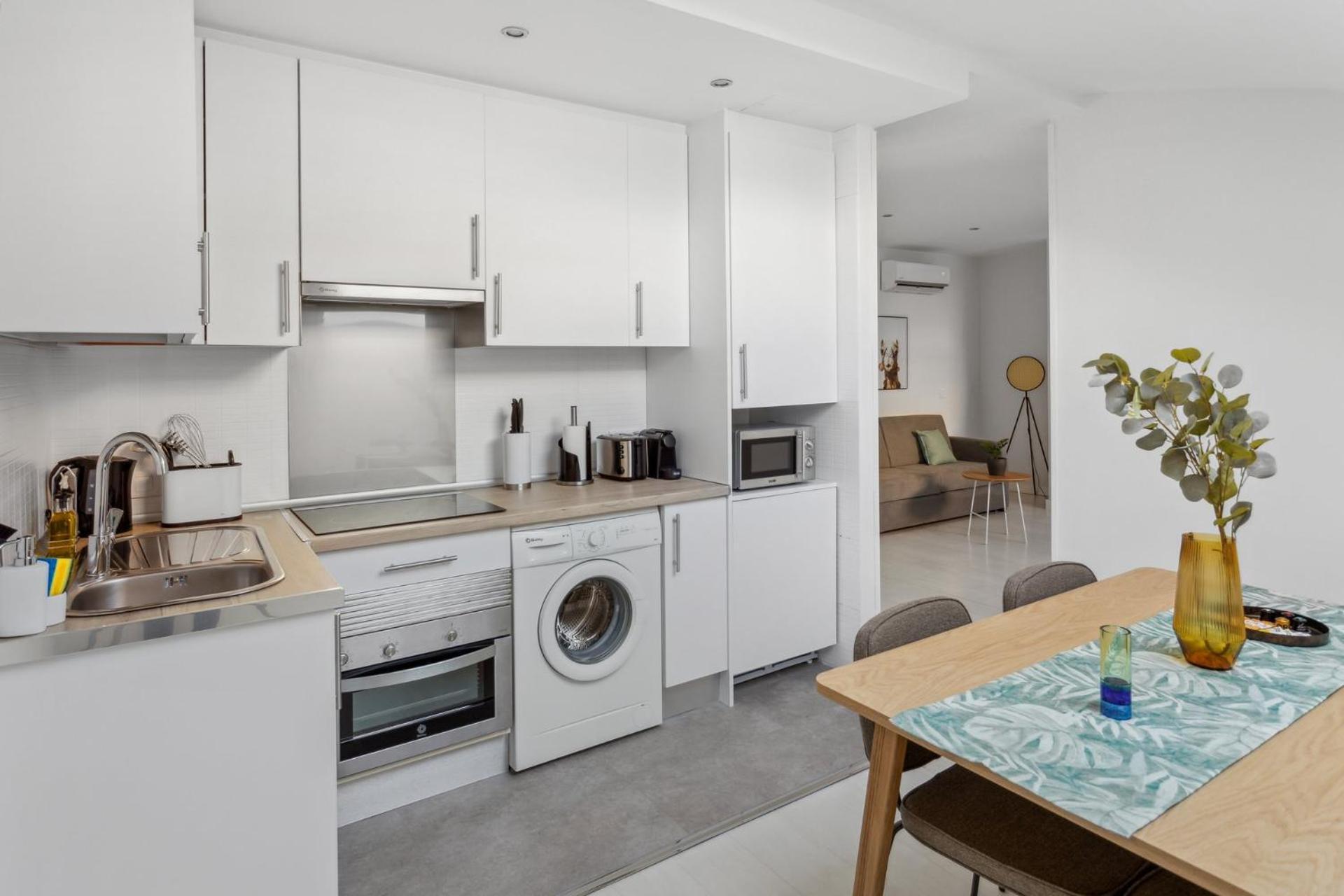 Limehome Madrid Calle De La Paloma Ngoại thất bức ảnh