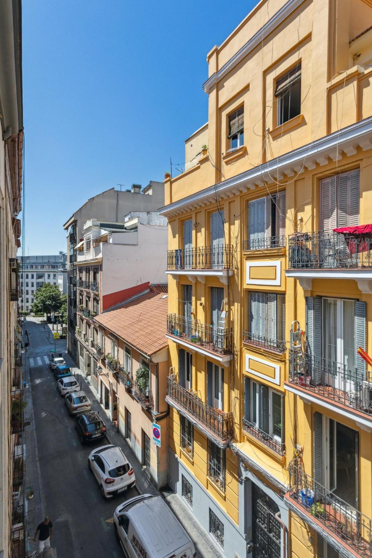 Limehome Madrid Calle De La Paloma Ngoại thất bức ảnh