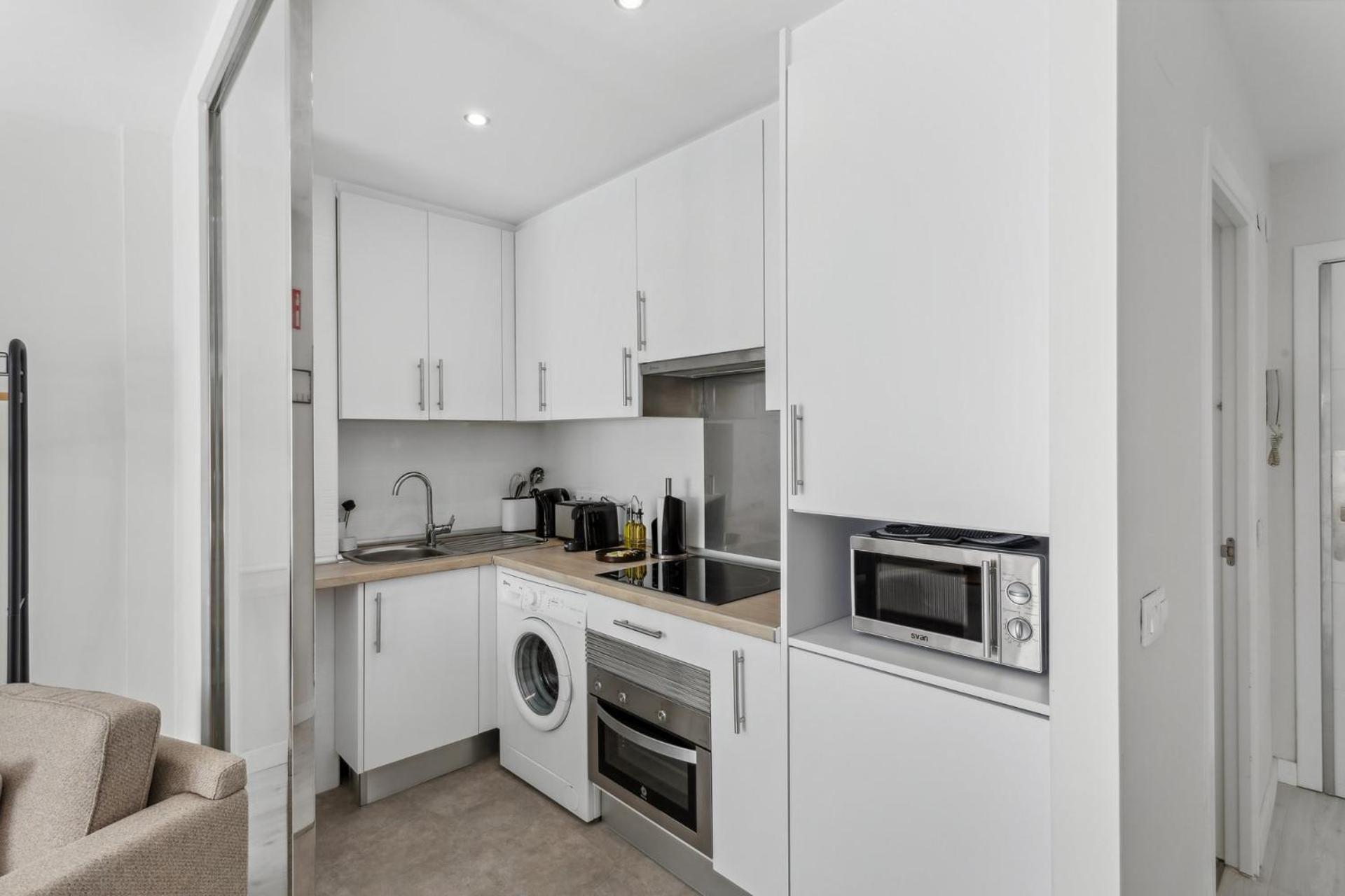 Limehome Madrid Calle De La Paloma Ngoại thất bức ảnh